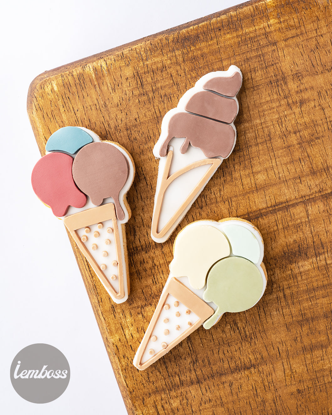 Three Scoop & Swirl Ice cream Bubble press